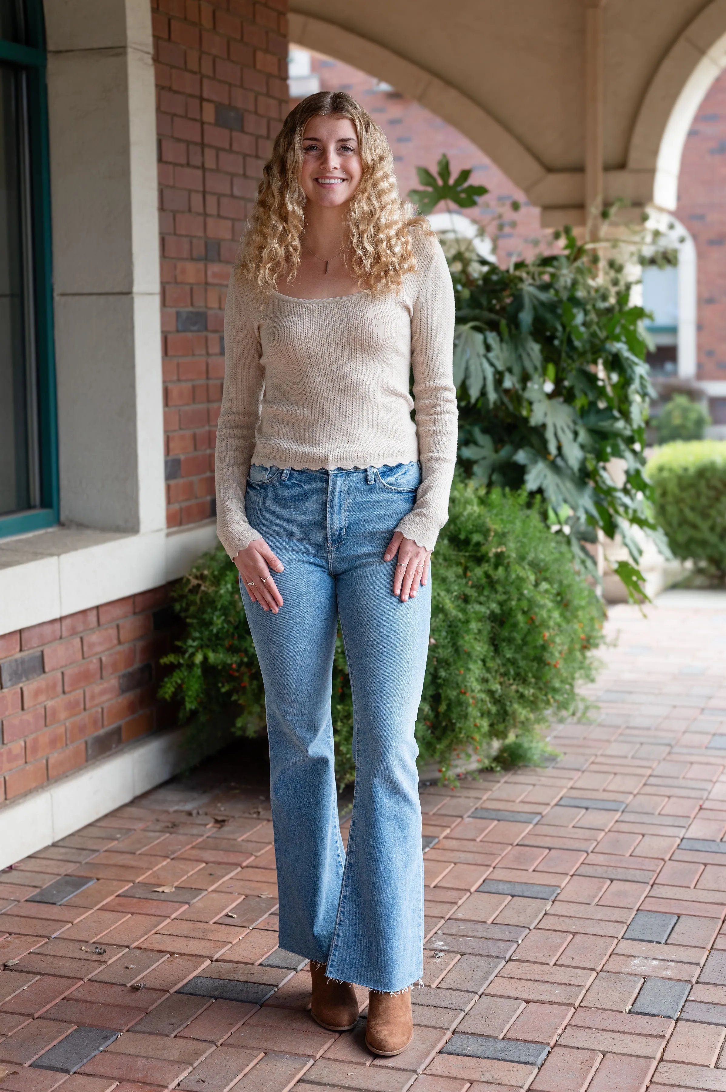 Annie's Scallop Hem Pull-Over