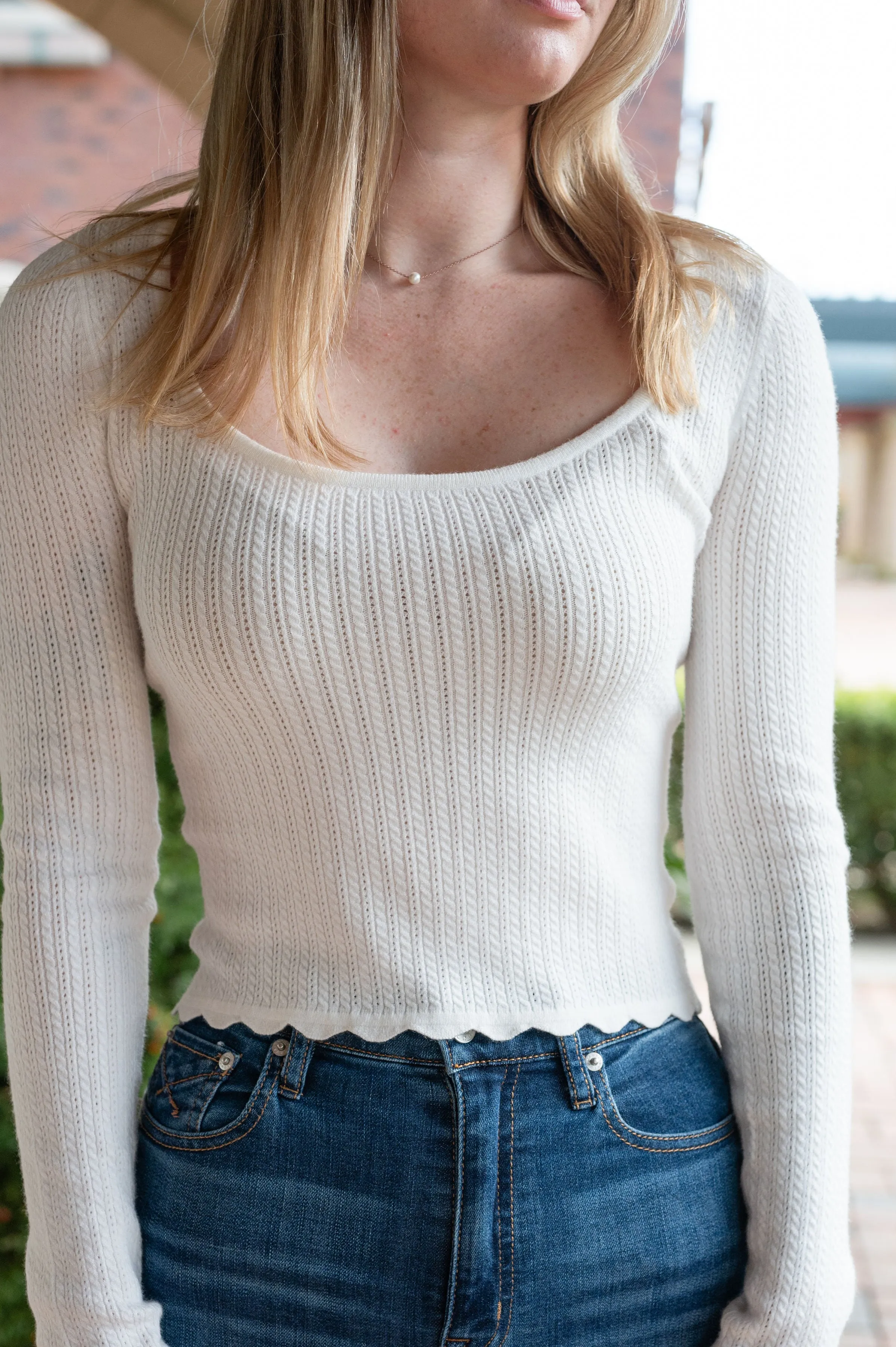 Annie's Scallop Hem Pull-Over