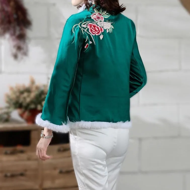 Floral Embroidery Chinese Style Jacket Women's Wadded Coat with Fur Edge