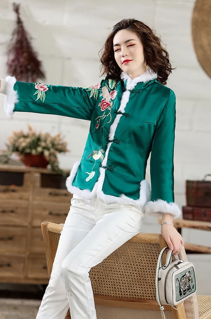 Floral Embroidery Chinese Style Jacket Women's Wadded Coat with Fur Edge