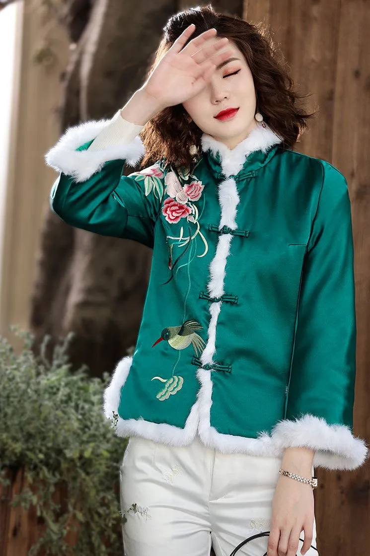 Floral Embroidery Chinese Style Jacket Women's Wadded Coat with Fur Edge