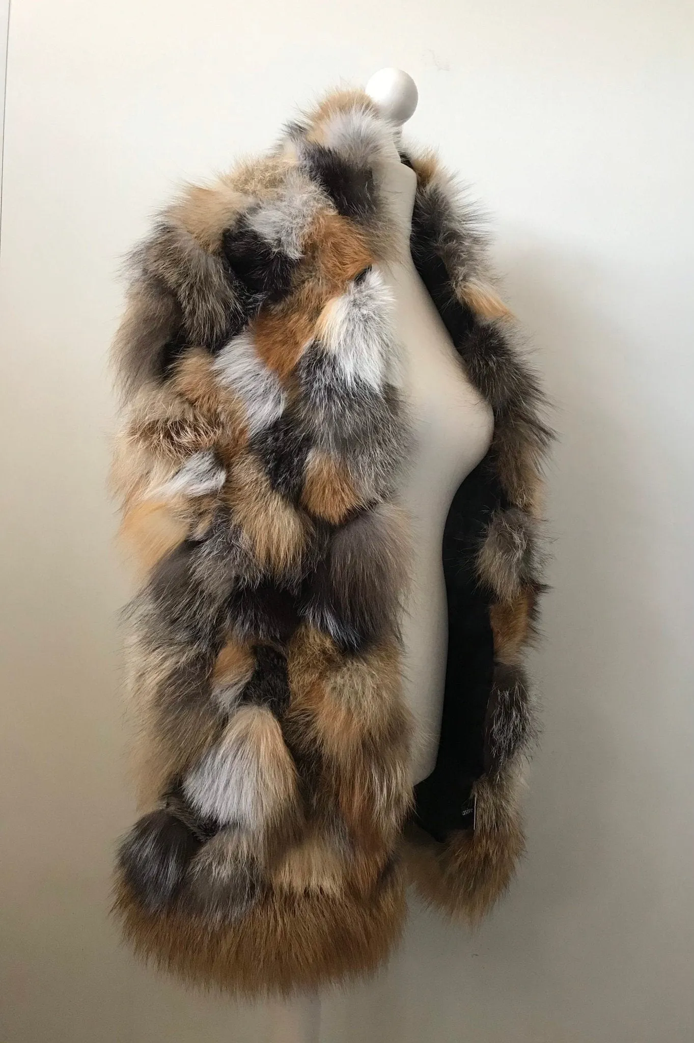 Scarf cape made of natural fox fur, lined fox fur scarf, fox fur scarf with pockets