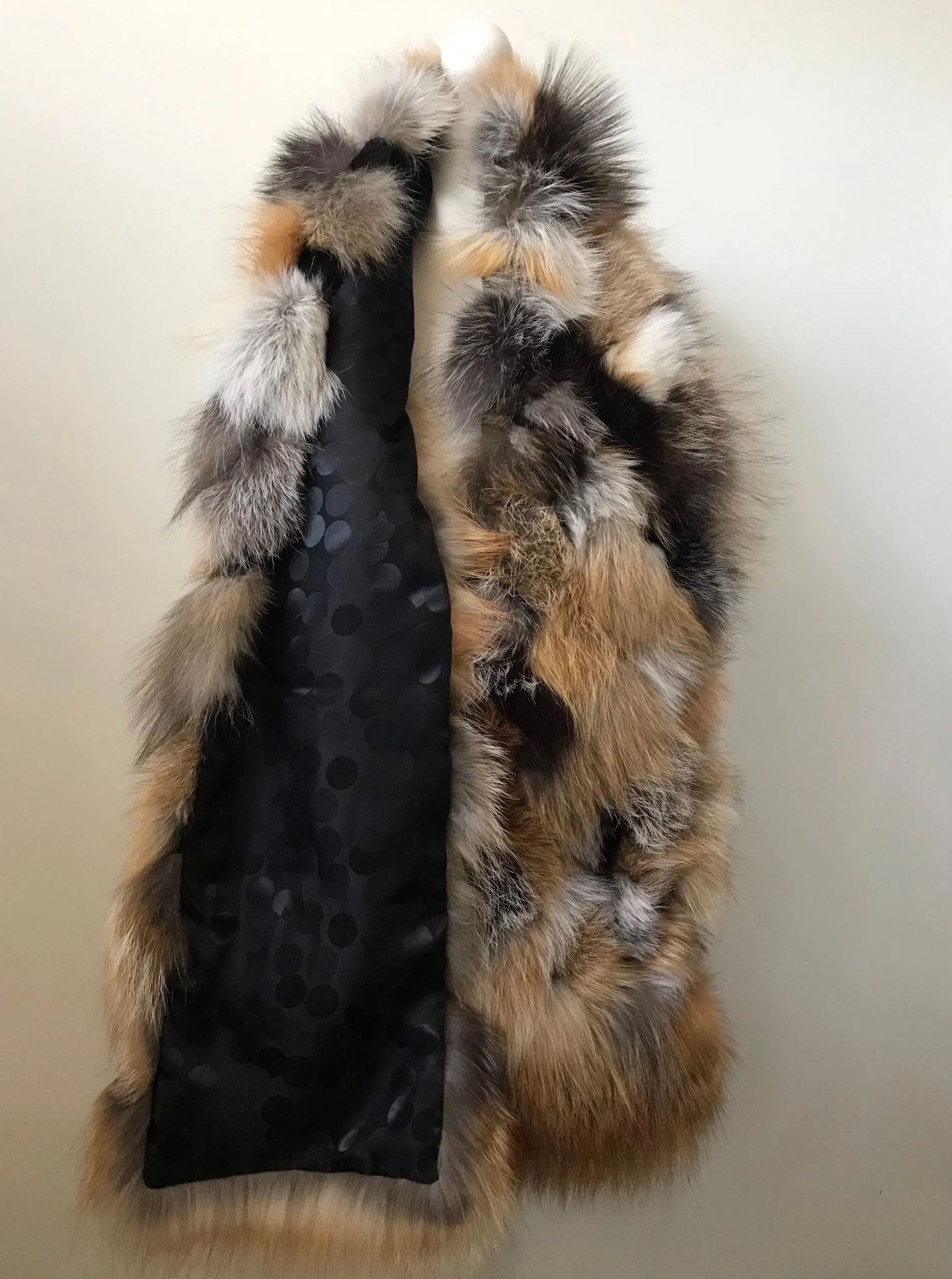 Scarf cape made of natural fox fur, lined fox fur scarf, fox fur scarf with pockets
