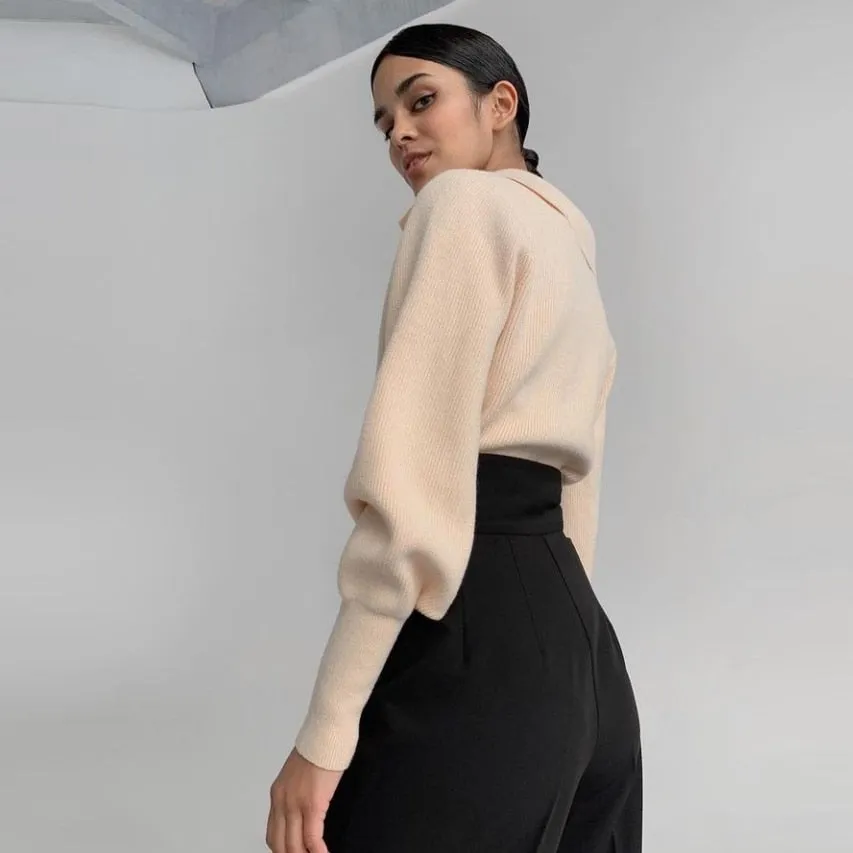 Ulrich Sweater | Beigefarbener Pullover mit Kragen und V-Ausschnitt